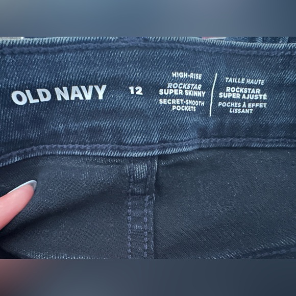 Old Navy high rise rockstar jeans - Picture 3 of 5